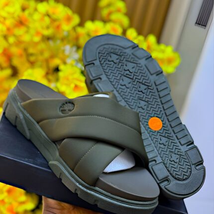 Timberland Luxury Slide – Durable Comfort & Style