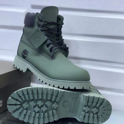 Classic Timberland Boots – Durable & Timeless Style