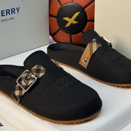 Burberry Rubber Stingray Clogs with Vintage Check Strap – Black | JinsoLegacy Nigeria