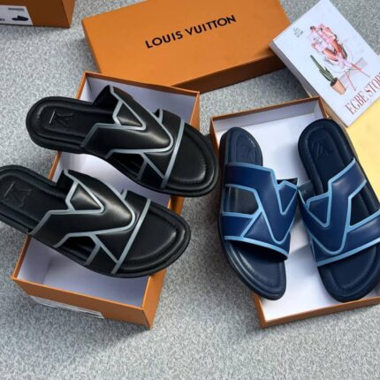 Louis Vuitton LV Oasis Style Grain Leather Mules