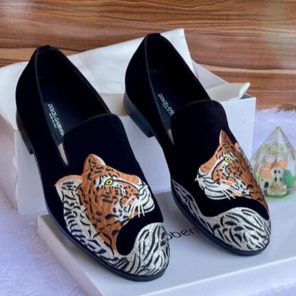 Black Velvet Smoking Loafers with Tiger Embroidery