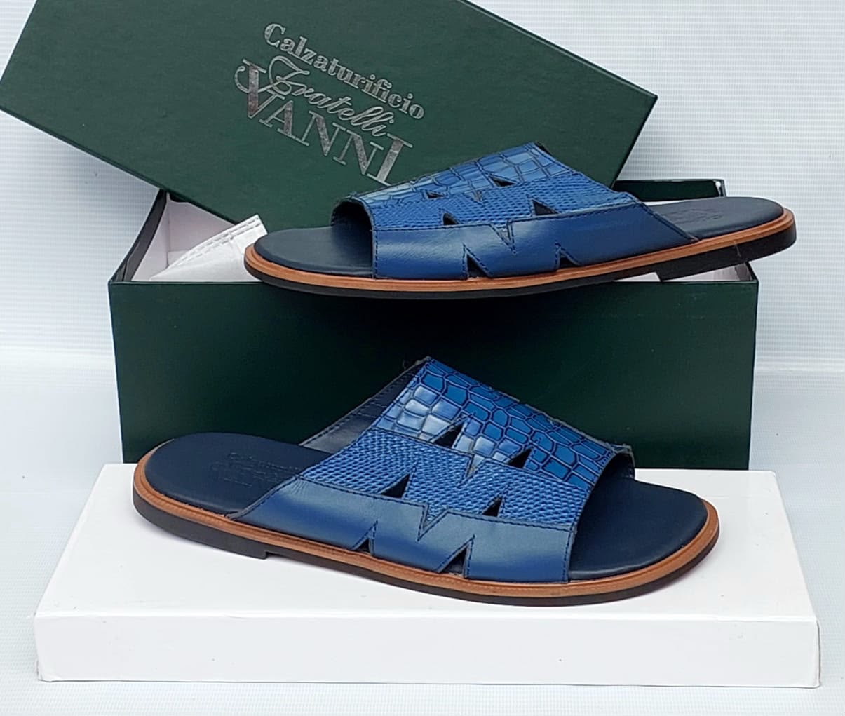 Calzaturificio Fratelli Vanni Blue Leather Slippers Calzaturificio Fratelli Vanni Blue Leather Slippers