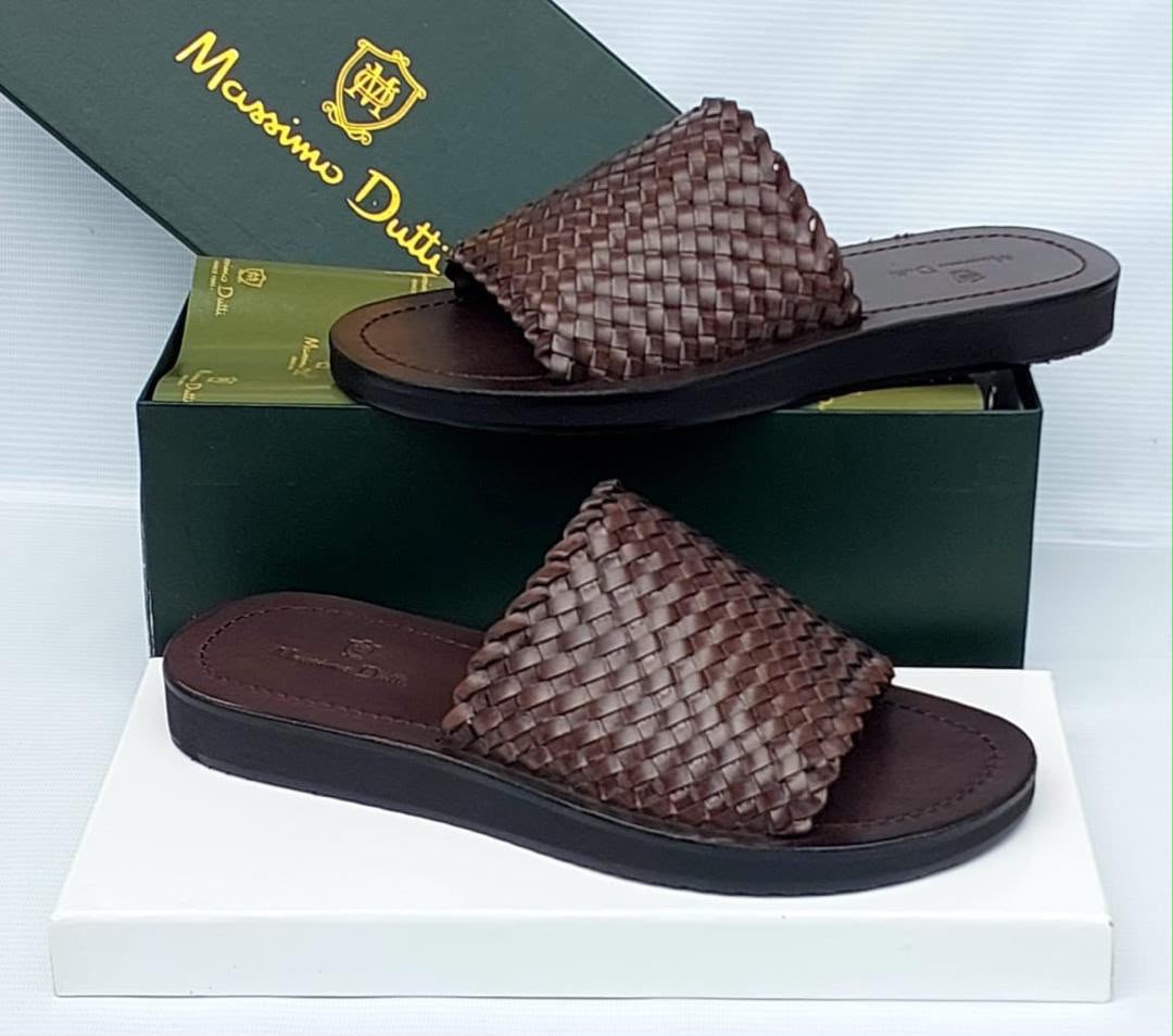 Massimo Dutti Men’s Brown Woven Leather Slides Massimo Dutti Men’s Brown Woven Leather Slides
