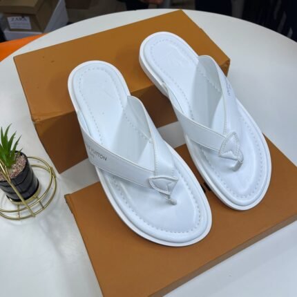 Louis Vuitton Mens White Leather Signature Thong Sandals
